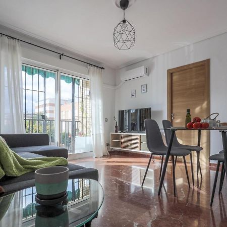 Elegante Apt Luminoso Y Tranquilo De 2 Hab Sevilla Wifi-Ful Parking Inc Exterior photo