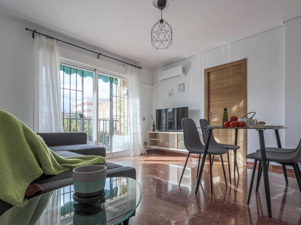 Elegante Apt Luminoso Y Tranquilo De 2 Hab Sevilla Wifi-Ful Parking Inc Exterior photo